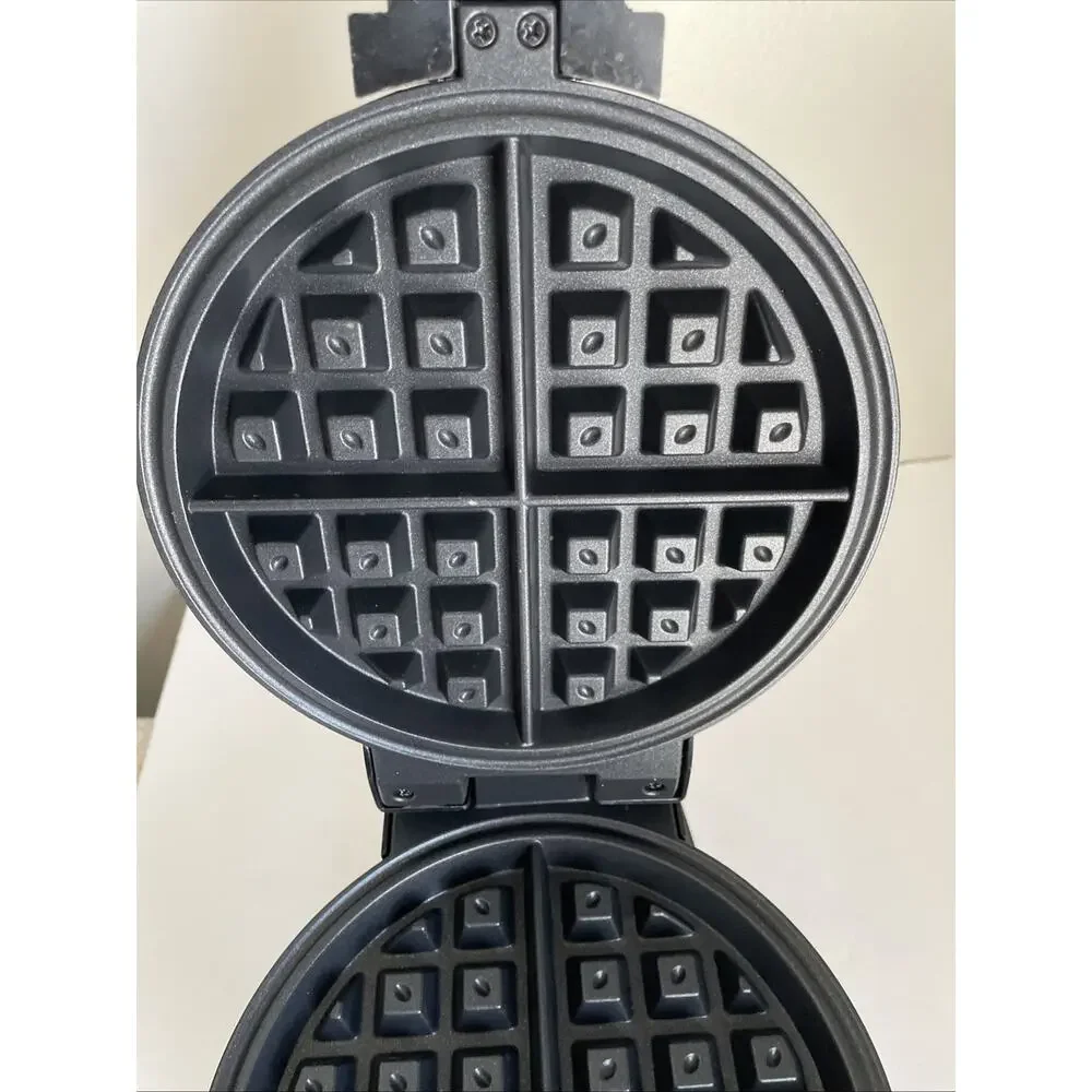 Bella 14787 Rotating Waffle Maker Easy One-Flip Operation